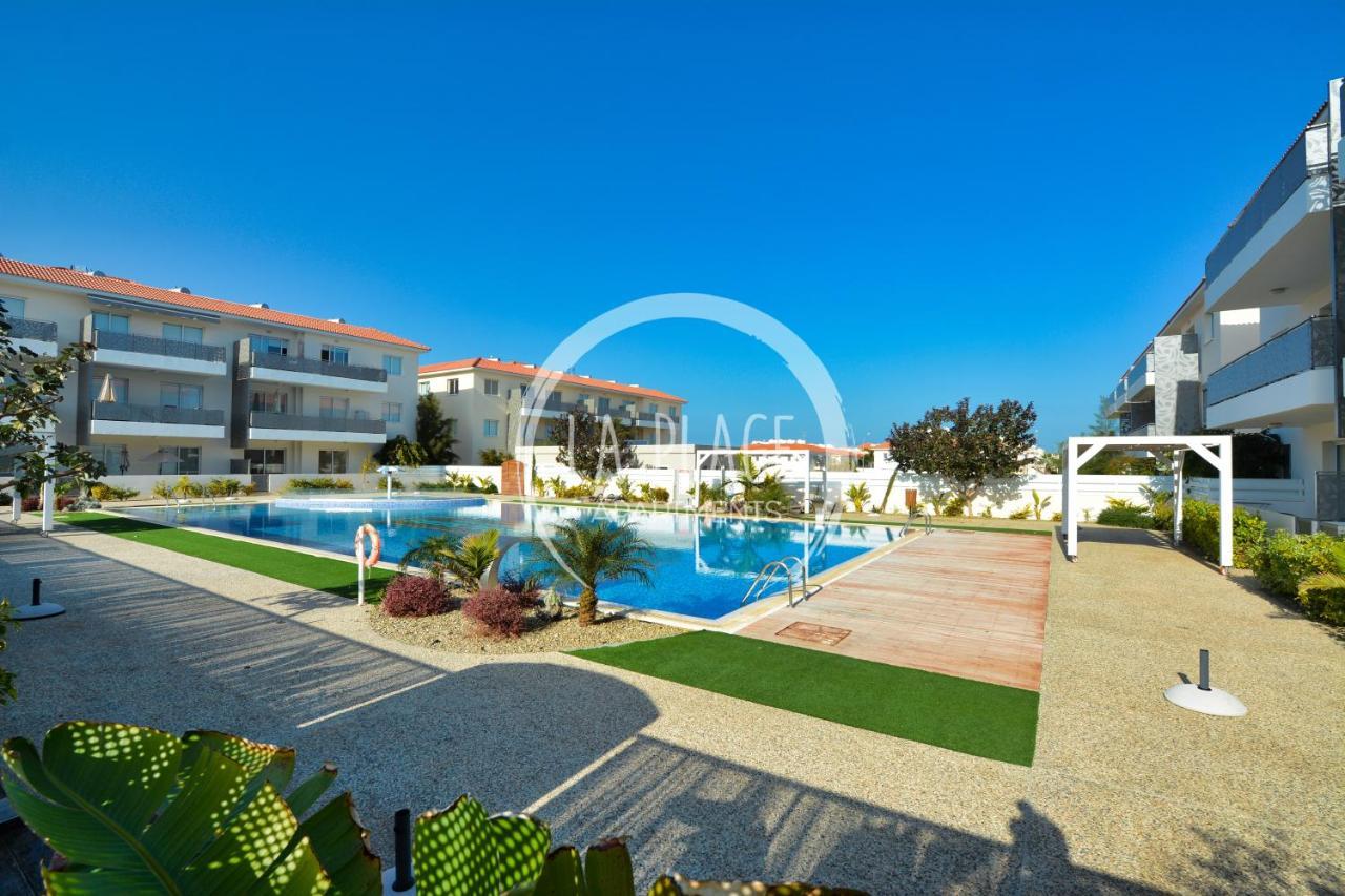 ♥ Sunny&Cozy Family Apartment ★ Walk To The Beach☼ Paralimni Exterior foto